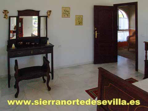 open slide show Casa Rural El Andreal