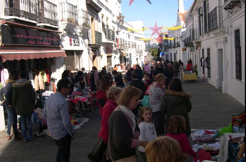 mercadillo cosas viejas Cazalla de la Sierra